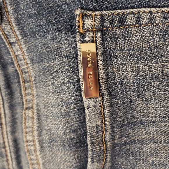 64-T💛 White House Black Market Womens mid-rise jeans - Picture 4 of 6